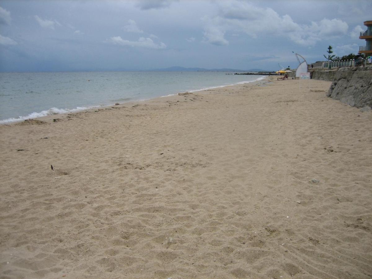 רבדה Apartment Lazur By The Sea מראה חיצוני תמונה