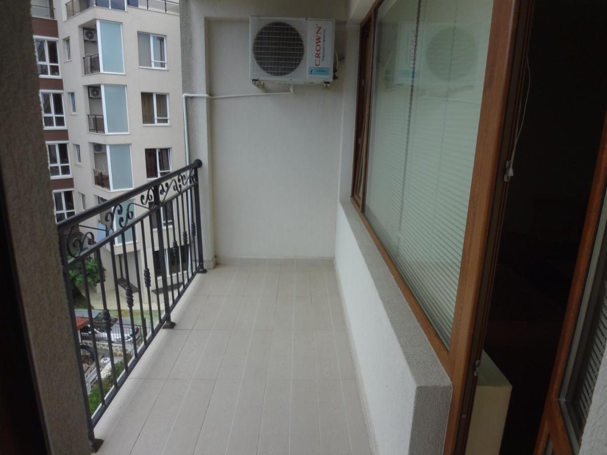 רבדה Apartment Lazur By The Sea מראה חיצוני תמונה