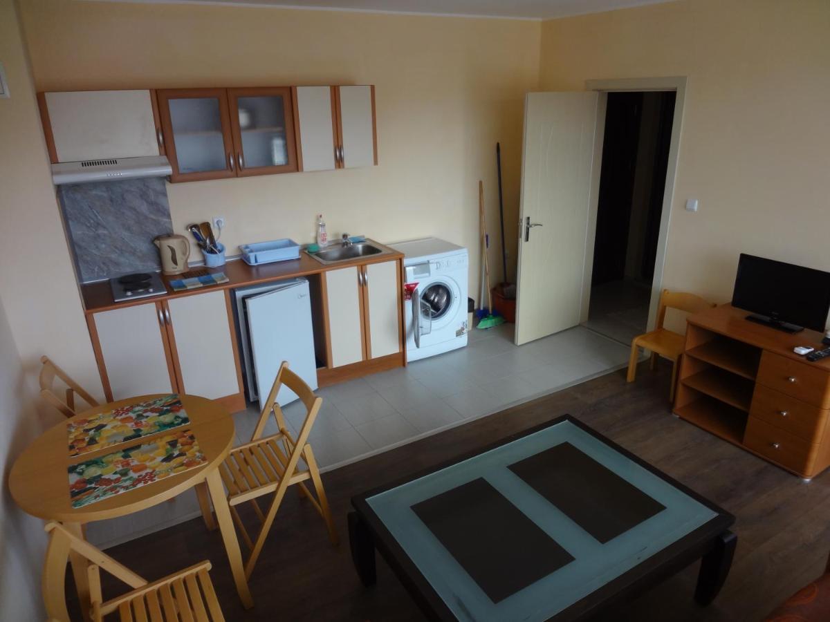 רבדה Apartment Lazur By The Sea מראה חיצוני תמונה